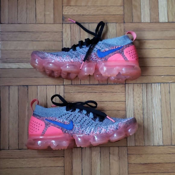 Nike Shoes - Nike Air VaporMax Flyknit 2 Sneakers